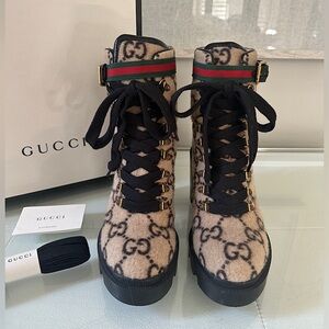 GUCCI Wool Ankle Boots